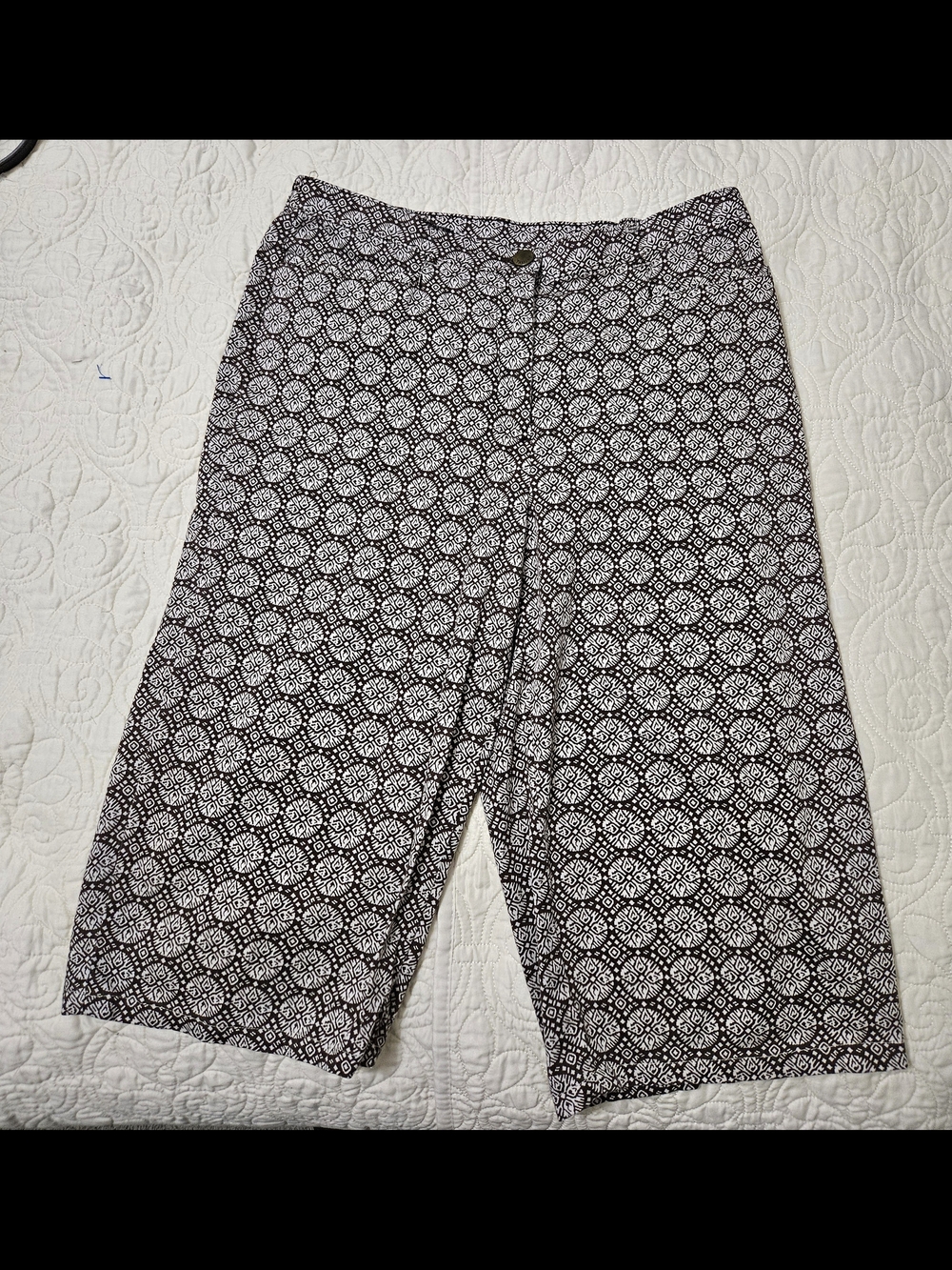 TanJay Brown and White Geometric Print Petite Pants